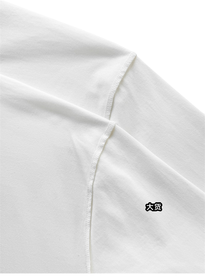 Louis Vuitton 루이비통 엠보스드 LV 반팔 티셔츠 레플리카 12번 이미지 - 의류 | 세미샵 레플리카 사이트