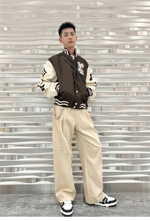 Louis Vuitton 루이비통 엠브로이더드 바시티 자켓 레플리카 23번 이미지 - 의류 | 세미샵 레플리카 사이트