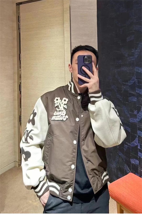 Louis Vuitton 루이비통 엠브로이더드 바시티 자켓 레플리카 25번 이미지 - 의류 | 세미샵 레플리카 사이트