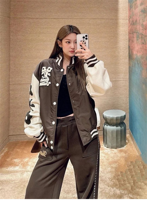 Louis Vuitton 루이비통 엠브로이더드 바시티 자켓 레플리카 29번 이미지 - 의류 | 세미샵 레플리카 사이트