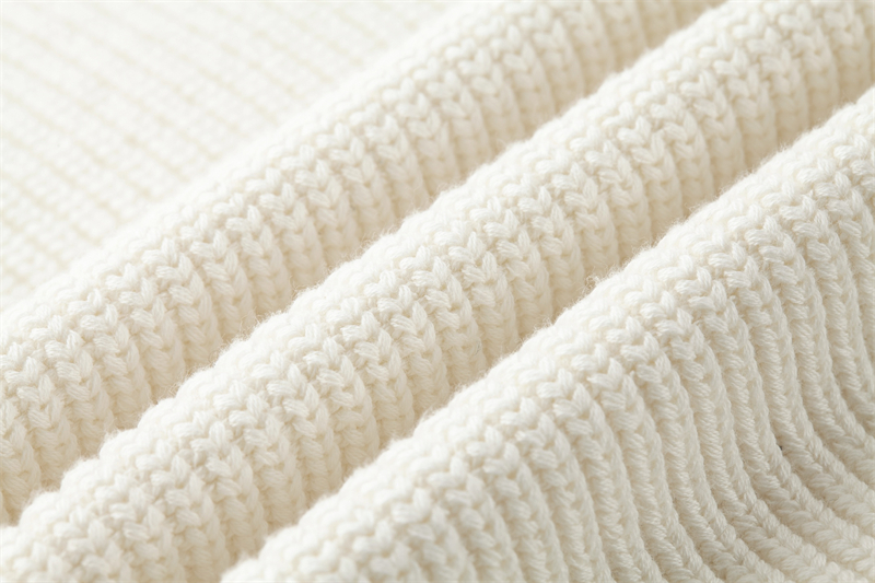 Louis Vuitton 루이비통 엠브로이더드 시그니처 캐시미어 크루넥 레플리카 8번 이미지 - 의류 | 세미샵 레플리카 사이트