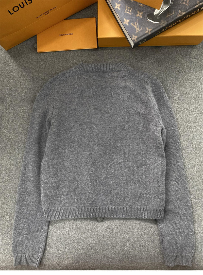 Louis Vuitton 루이비통 엠브로이더드 시그니처 캐시미어 풀오버 니트 레플리카 8번 이미지 - 의류 | 세미샵 레플리카 사이트
