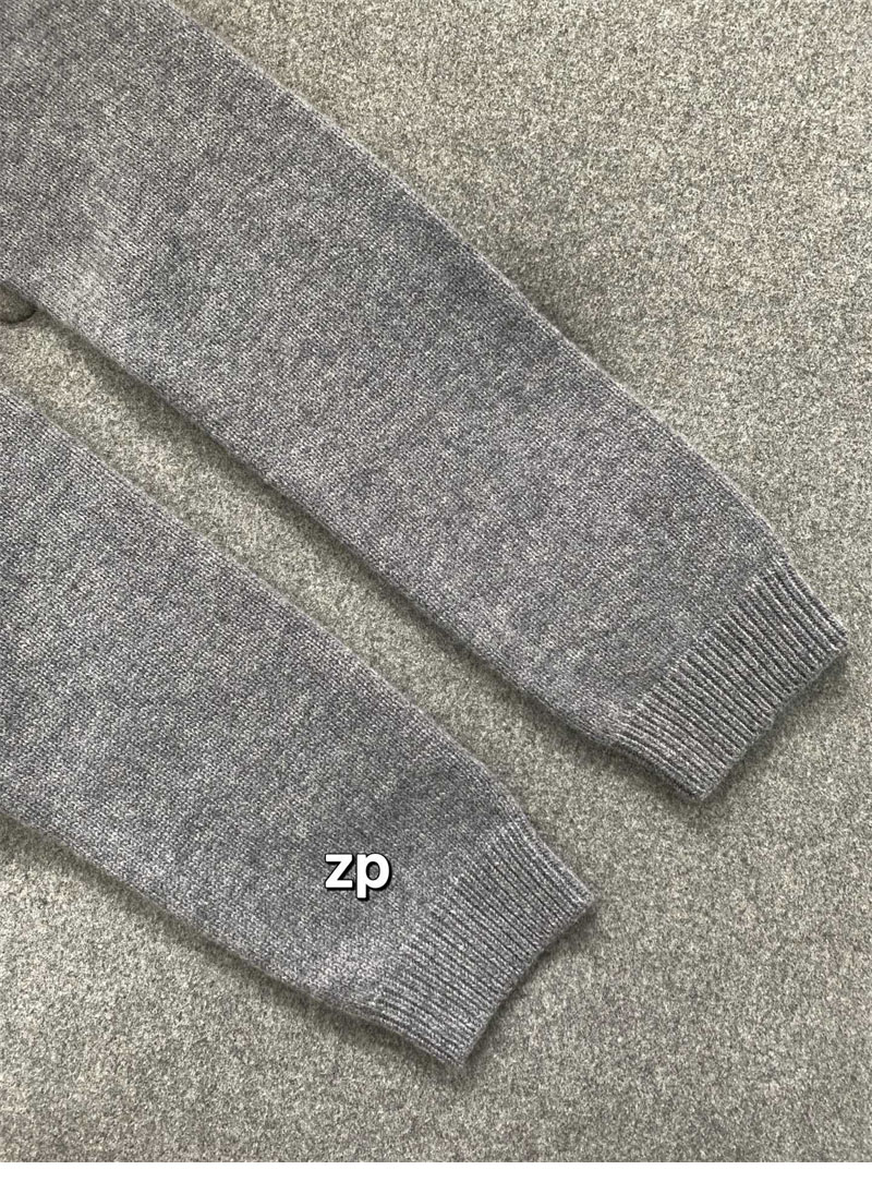 Louis Vuitton 루이비통 엠브로이더드 시그니처 캐시미어 풀오버 니트 레플리카 21번 이미지 - 의류 | 세미샵 레플리카 사이트