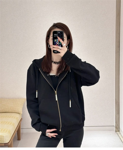 Louis Vuitton 루이비통 엠브로이더드 진주풀러 저지 집업 후드 레플리카 3번 이미지 - 의류 | 세미샵 레플리카 사이트