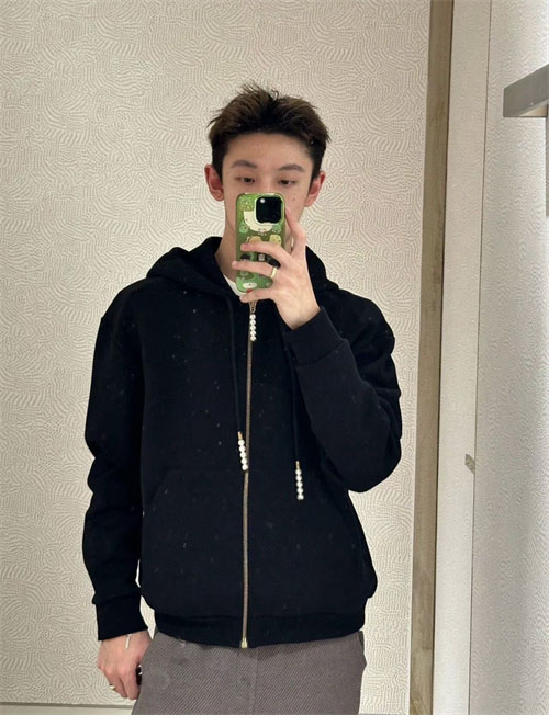 Louis Vuitton 루이비통 엠브로이더드 진주풀러 저지 집업 후드 레플리카 4번 이미지 - 의류 | 세미샵 레플리카 사이트