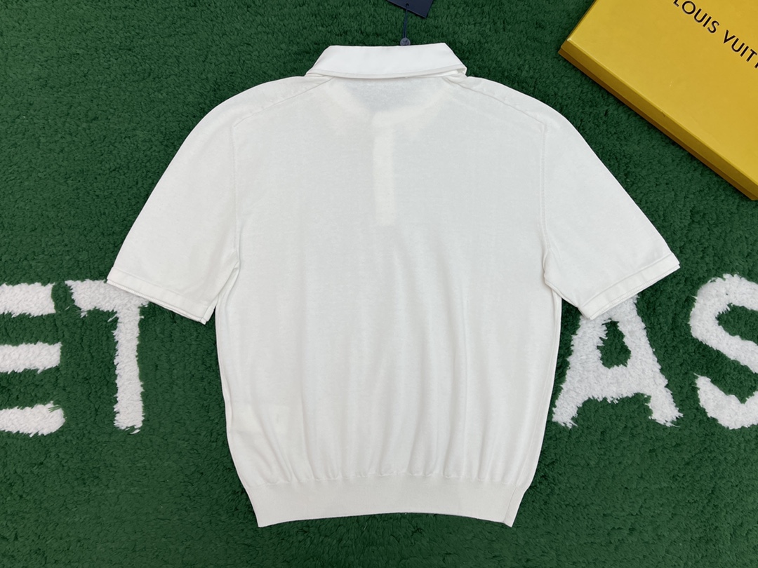 Louis Vuitton 루이비통 엠브로이더드 코튼 블렌드 폴로 반팔 티셔츠 “2COLOR” 레플리카 15번 이미지 - 의류 | 세미샵 레플리카 사이트