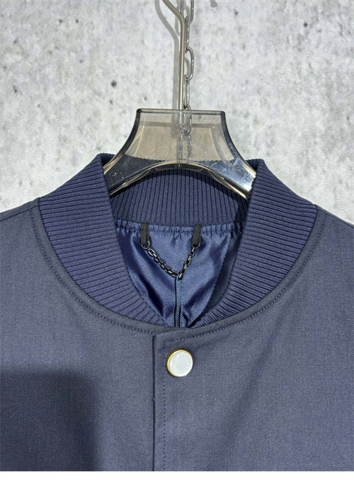 Louis Vuitton 루이비통 엠브로이더드 LV 러버 블루종 자켓 레플리카 10번 이미지 - 의류 | 세미샵 레플리카 사이트