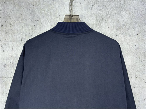 Louis Vuitton 루이비통 엠브로이더드 LV 러버 블루종 자켓 레플리카 16번 이미지 - 의류 | 세미샵 레플리카 사이트