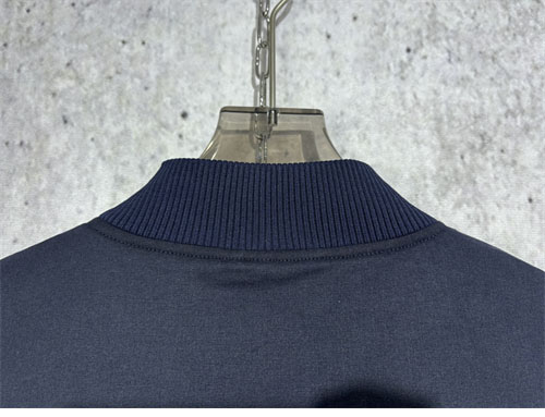 Louis Vuitton 루이비통 엠브로이더드 LV 러버 블루종 자켓 레플리카 18번 이미지 - 의류 | 세미샵 레플리카 사이트