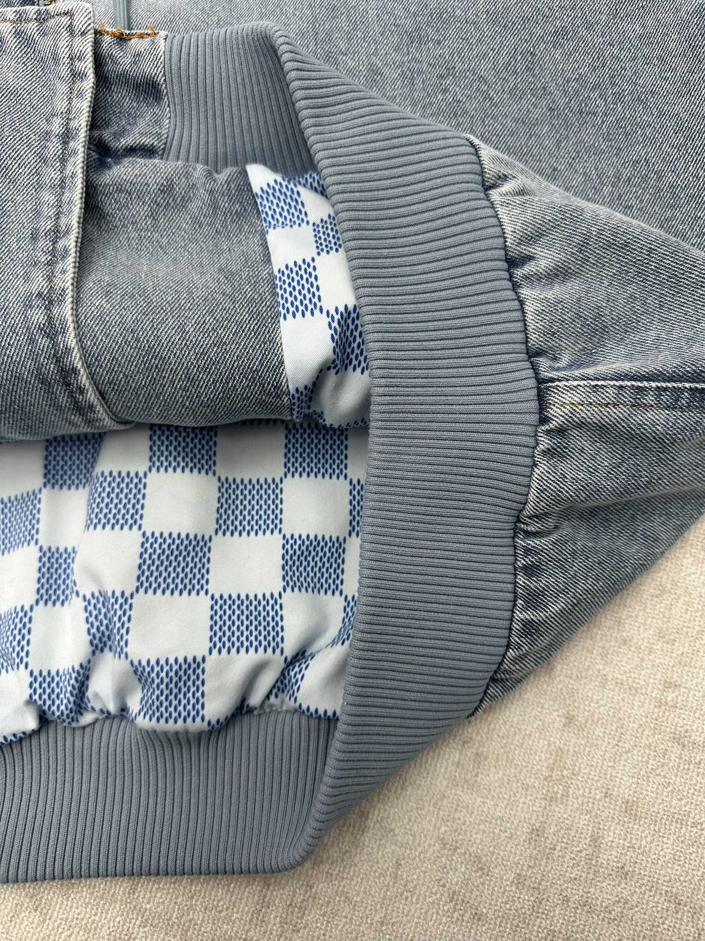 루이비통 루이비통 워시드 데님 지퍼 후디드 자켓 레플리카 8번 이미지 - 의류 | 세미샵 레플리카 사이트