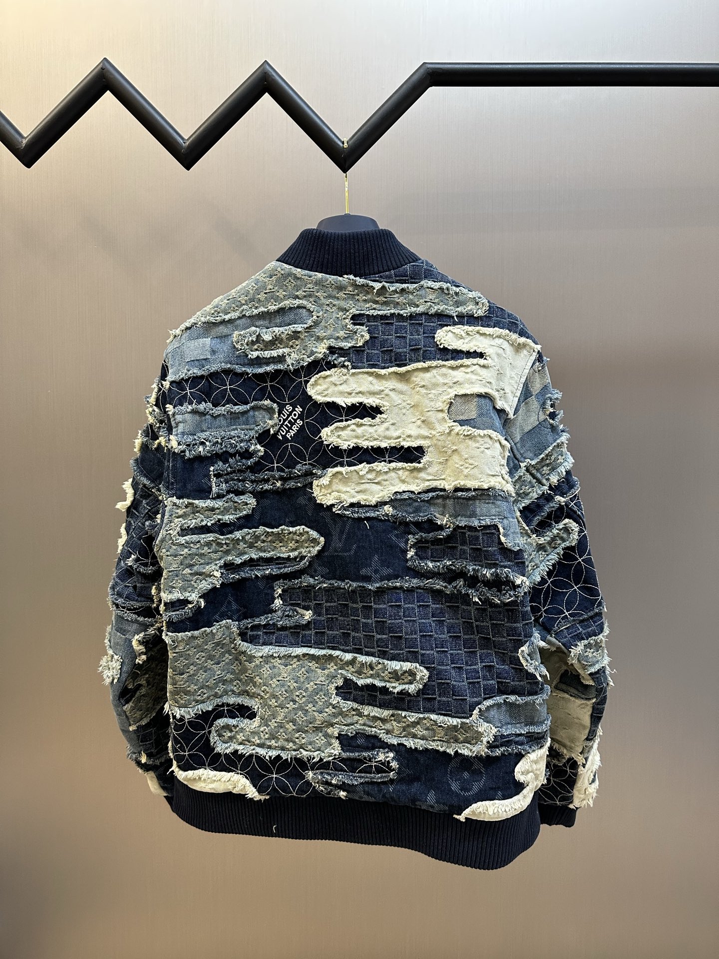 루이비통 루이비통 패치워크 데님 봄버 자켓 레플리카 2번 이미지 - 의류 | 세미샵 레플리카 사이트