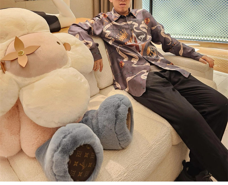 루이비통 루이비통 프린티드 실크 셔츠 레플리카 4번 이미지 - 의류 | 세미샵 레플리카 사이트