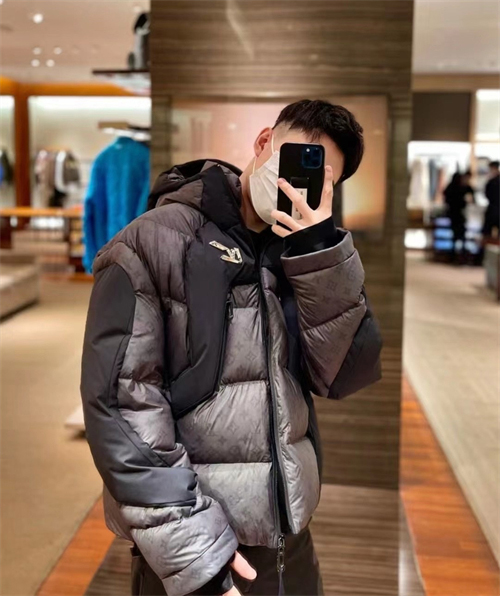 Louis Vuitton 루이비통 2054 히트 모노그램 리액티브 푸퍼 자켓 레플리카 5번 이미지 - 의류 | 세미샵 레플리카 사이트