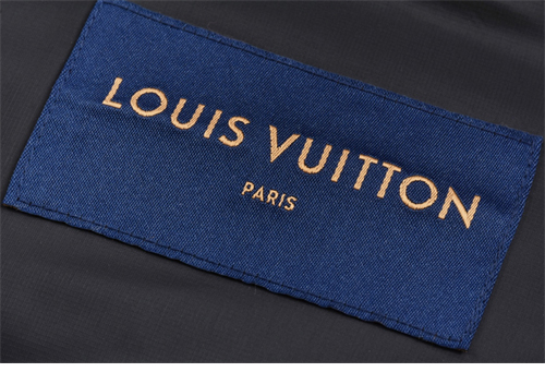 Louis Vuitton 루이비통 2054 히트 모노그램 리액티브 푸퍼 자켓 레플리카 13번 이미지 - 의류 | 세미샵 레플리카 사이트