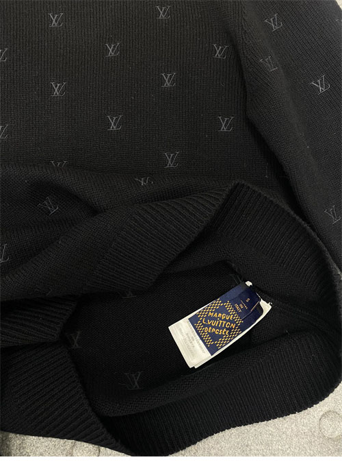 Louis Vuitton 루이비통 24FW 엠브로이더드 시그니처 메리노 크루넥 1AFIXC 레플리카 15번 이미지 - 의류 | 세미샵 레플리카 사이트