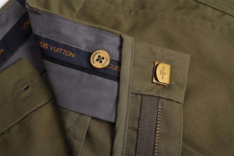 Louis Vuitton 루이비통 3D 포켓 카고 팬츠 레플리카 8번 이미지 - 의류 | 세미샵 레플리카 사이트