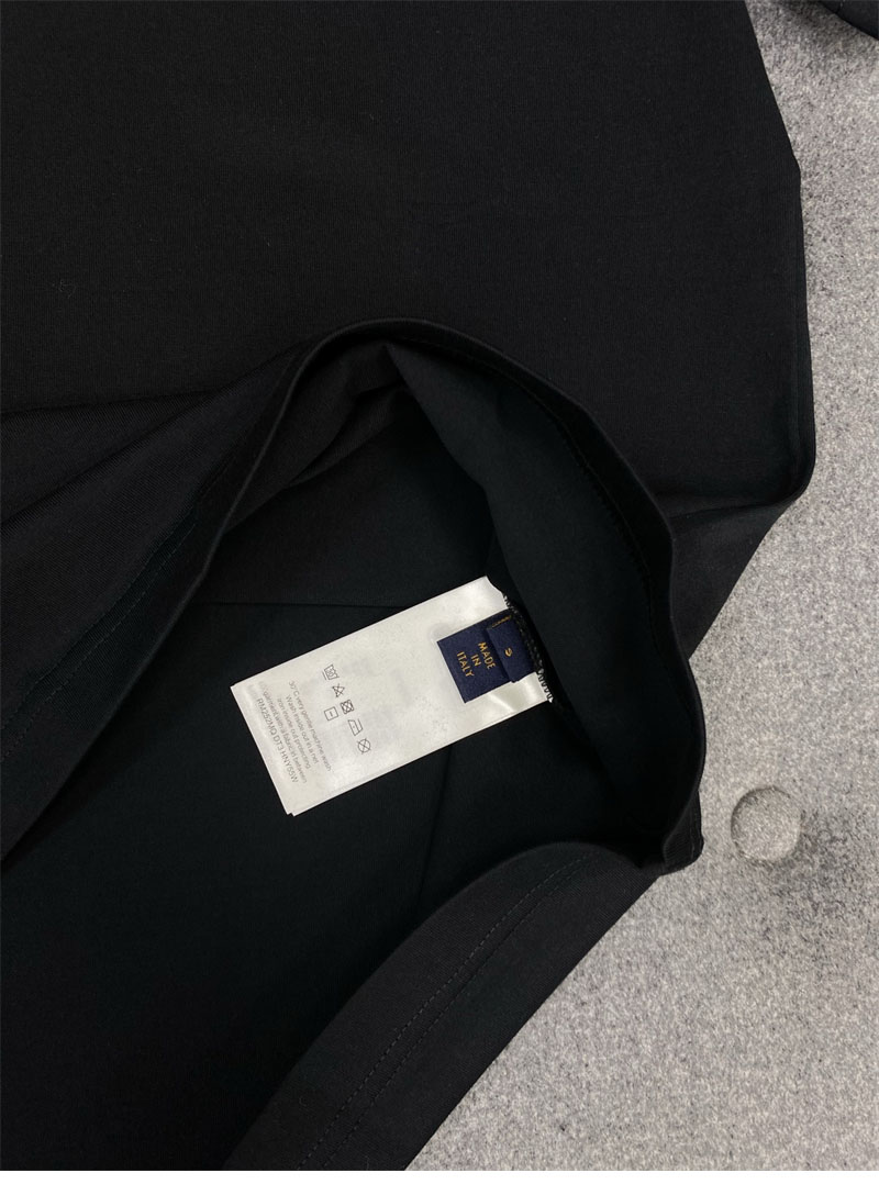 Louis Vuitton 루이비통 LV 엠보스드 반팔 티셔츠 레플리카 3번 이미지 - 의류 | 세미샵 레플리카 사이트