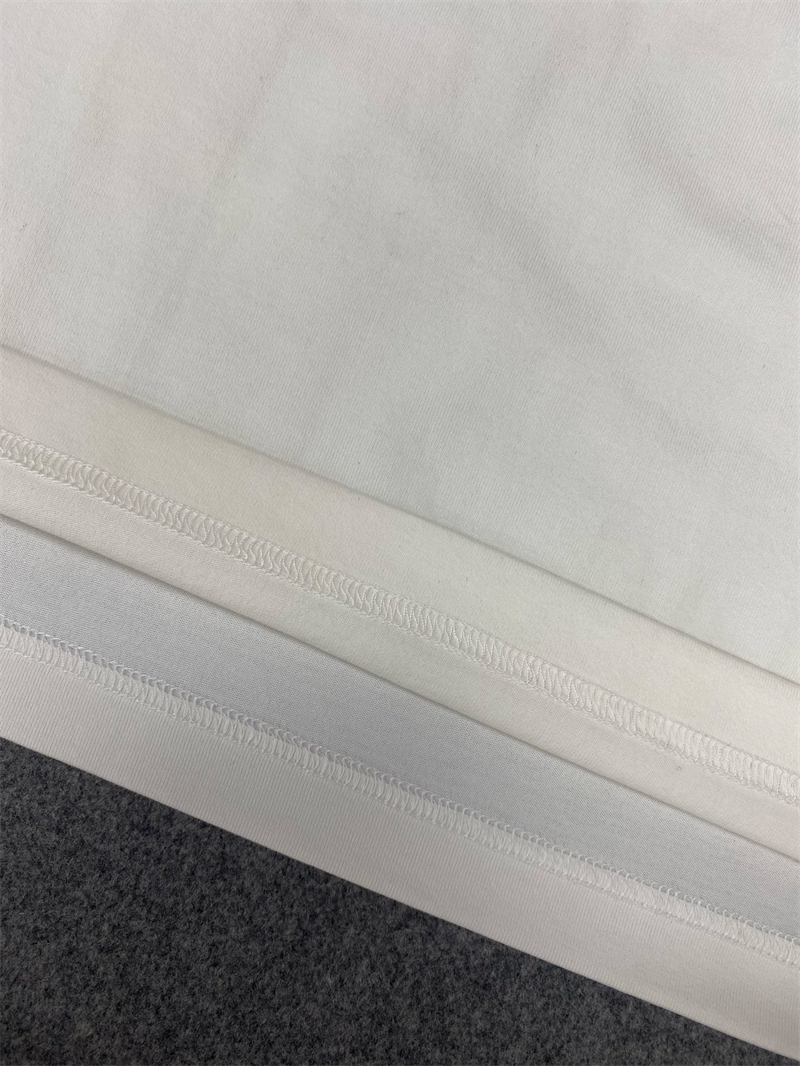 Louis Vuitton 루이비통 LV 엠보스드 반팔 티셔츠 레플리카 21번 이미지 - 의류 | 세미샵 레플리카 사이트