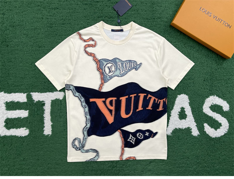 루이비통 루이비통 LV 클럽 플래그 모티프 인따르시아 그래픽 티셔츠 레플리카 3번 이미지 - 의류 | 세미샵 레플리카 사이트