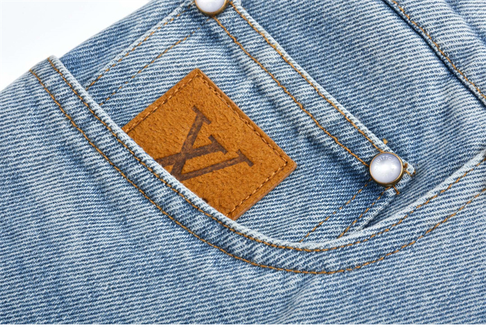 Louis Vuitton 루이비통 LV 패치 데님 반바지 레플리카 8번 이미지 - 의류 | 세미샵 레플리카 사이트