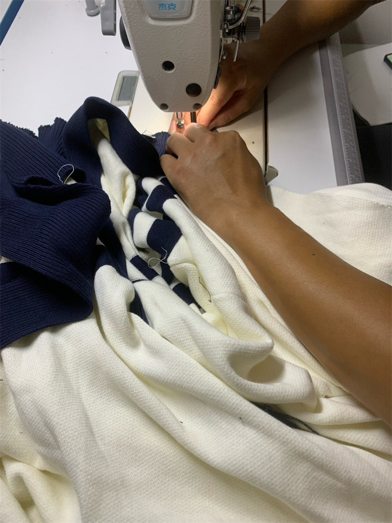 Louis Vuitton 루이비통 MLVD 니티드 코튼 세일러 블루종 화이트 레플리카 19번 이미지 - 의류 | 세미샵 레플리카 사이트