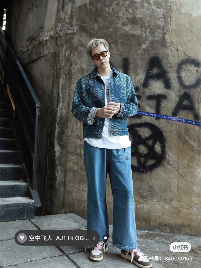 Louis Vuitton 루이비통 x 니고 자이언트 다미에 웨이브 모노그램 데님 자켓 블루 레플리카 2번 이미지 - 의류 | 세미샵 레플리카 사이트