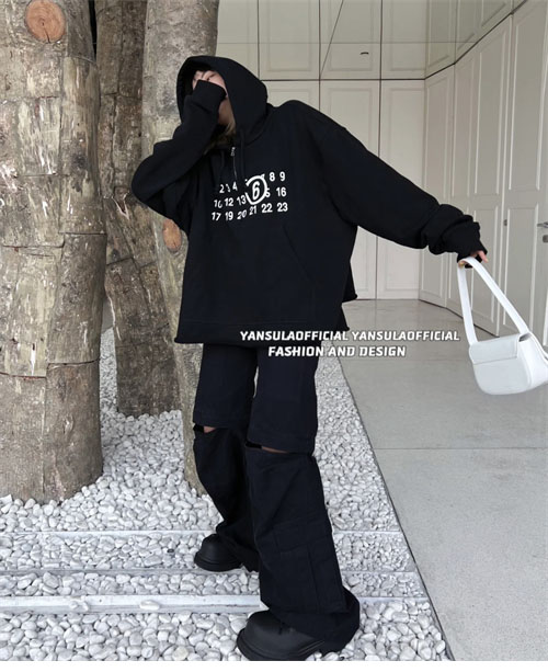 Maison Margiela 메종마르지엘라 MM6 넘버드 로고 프린트 반집업 후디 레플리카 19번 이미지 - 의류 | 세미샵 레플리카 사이트