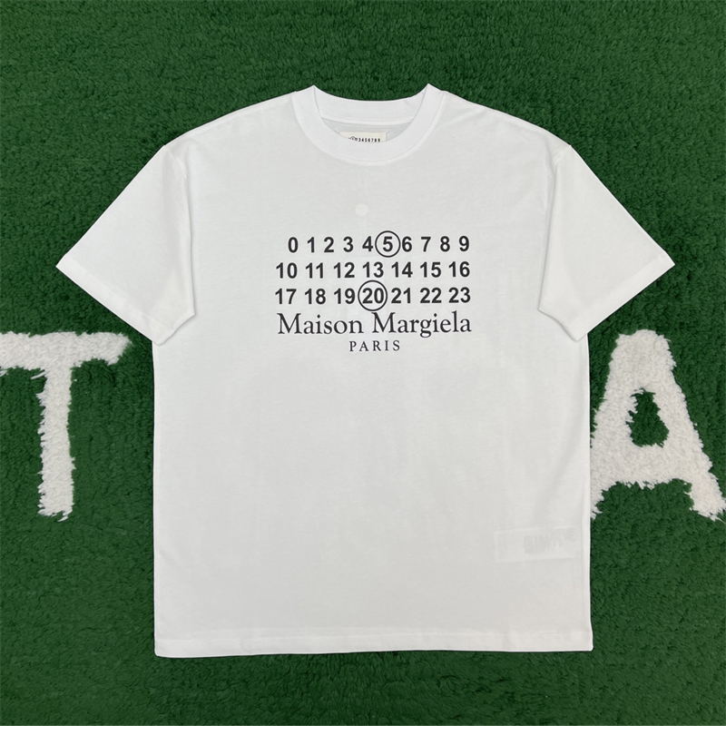 Maison Margiela 메종마르지엘라 MM6 시그니처 520 넘버 반팔 티셔츠 레플리카 15번 이미지 - 의류 | 세미샵 레플리카 사이트