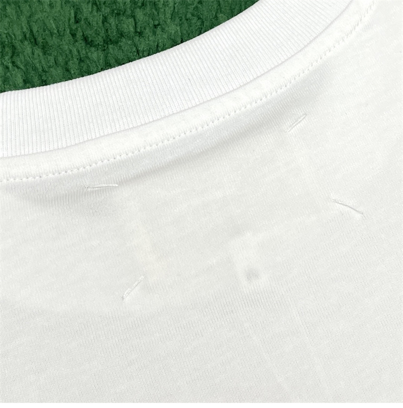 Maison Margiela 메종마르지엘라 MM6 시그니처 520 넘버 반팔 티셔츠 레플리카 21번 이미지 - 의류 | 세미샵 레플리카 사이트