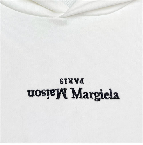 Maison Margiela 메종마르지엘라 MM6 업사이드 다운 자수 로고 후디 2컬러 레플리카 16번 이미지 - 의류 | 세미샵 레플리카 사이트