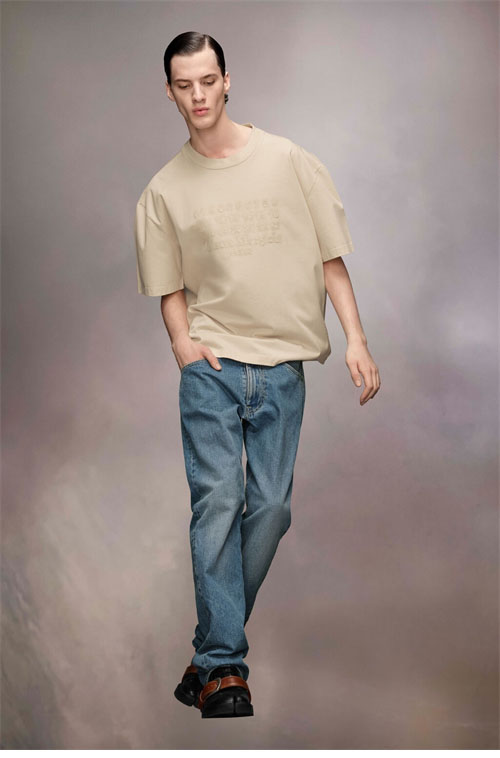 Maison Margiela 메종마르지엘라 MM6 Logo 자수 반팔 티셔츠 레플리카 3번 이미지 - 의류 | 세미샵 레플리카 사이트