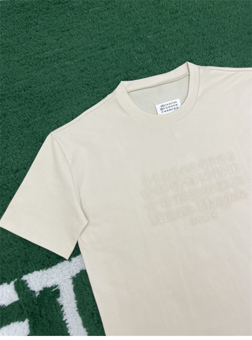 Maison Margiela 메종마르지엘라 MM6 Logo 자수 반팔 티셔츠 레플리카 14번 이미지 - 의류 | 세미샵 레플리카 사이트