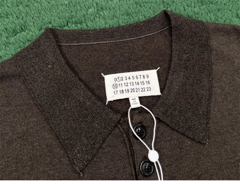Maison Margiela 메종 마르지엘라 엘보우 패치 울 폴로 셔츠 레플리카 8번 이미지 - 의류 | 세미샵 레플리카 사이트