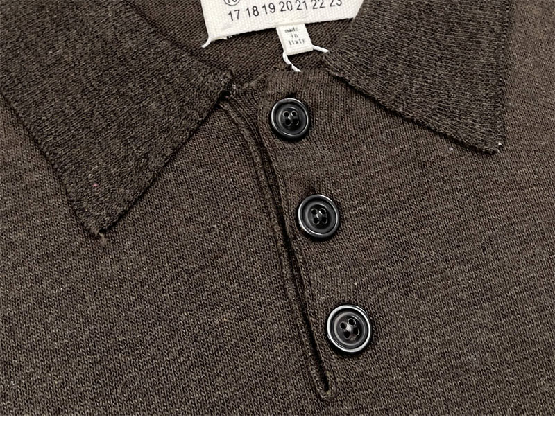 Maison Margiela 메종 마르지엘라 엘보우 패치 울 폴로 셔츠 레플리카 9번 이미지 - 의류 | 세미샵 레플리카 사이트