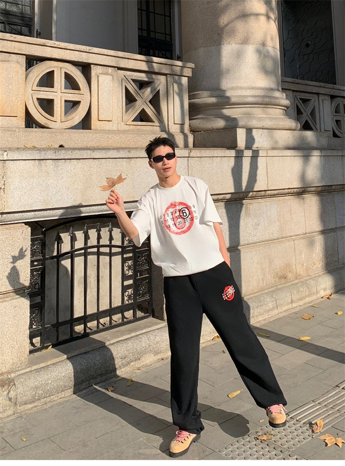 Maison Margiela 메종 마르지엘라 이어 오브 더 스네이크 스웨트팬츠 레플리카 5번 이미지 - 의류 | 세미샵 레플리카 사이트