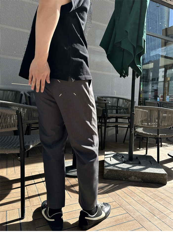 Maison Margiela 메종 마르지엘라 포 스티치 수트 트라우저 레플리카 2번 이미지 - 의류 | 세미샵 레플리카 사이트