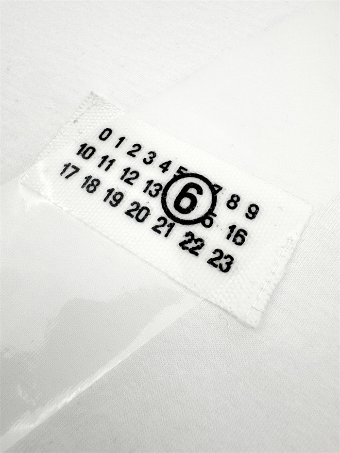 Maison Margiela 메종 마르지엘라 프린트 티셔츠 레플리카 18번 이미지 - 의류 | 세미샵 레플리카 사이트