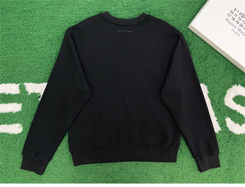 Maison Margiela 메종 마르지엘라 MM6 로고 크루넥 스웨트셔츠 맨투맨 레플리카 5번 이미지 - 의류 | 세미샵 레플리카 사이트