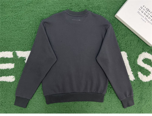Maison Margiela 메종 마르지엘라 MM6 로고 크루넥 스웨트셔츠 맨투맨 레플리카 14번 이미지 - 의류 | 세미샵 레플리카 사이트