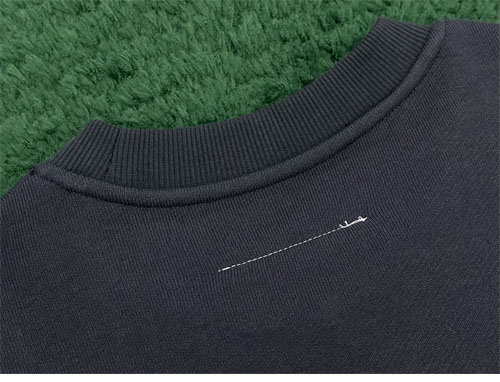 Maison Margiela 메종 마르지엘라 MM6 로고 크루넥 스웨트셔츠 맨투맨 레플리카 19번 이미지 - 의류 | 세미샵 레플리카 사이트