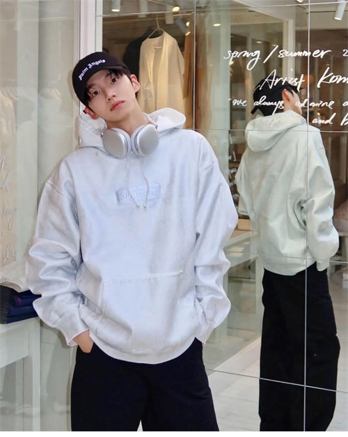 Maison Margiela 메종 마르지엘라 x 슈프림 포일 박스로고 후드 레플리카 35번 이미지 - 의류 | 세미샵 레플리카 사이트