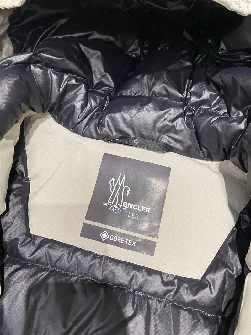 Moncler 몽클레어 그레노블 쉽톤 윈드브레이커 후드 블랙 레플리카 14번 이미지 - 의류 | 세미샵 레플리카 사이트
