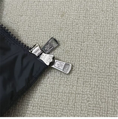 Moncler 몽클레어 디몬트 니트 패널 패딩 자켓 레플리카 15번 이미지 - 의류 | 세미샵 레플리카 사이트