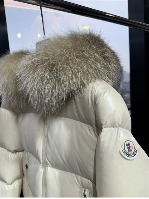 Moncler 몽클레어 라이체 Laiche 여성 숏 패딩 레플리카 4번 이미지 - 의류 | 세미샵 레플리카 사이트