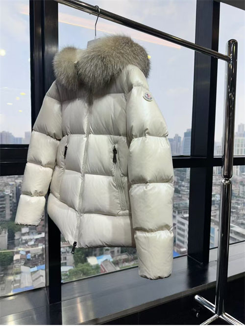 Moncler 몽클레어 라이체 Laiche 여성 숏 패딩 레플리카 8번 이미지 - 의류 | 세미샵 레플리카 사이트