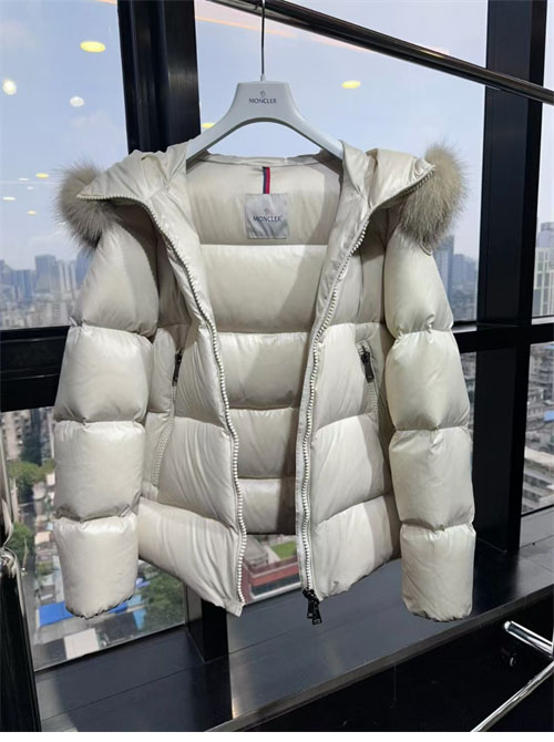 Moncler 몽클레어 라이체 Laiche 여성 숏 패딩 레플리카 9번 이미지 - 의류 | 세미샵 레플리카 사이트