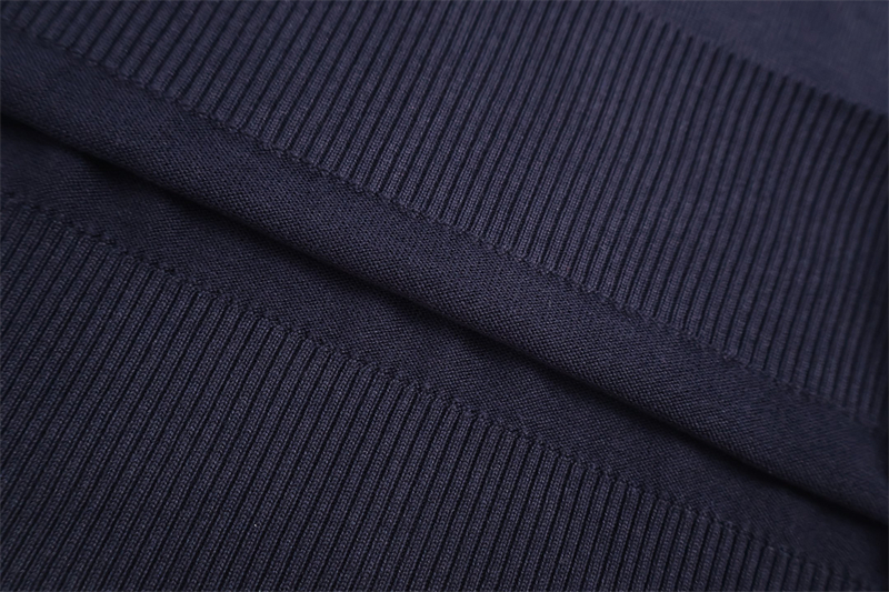 Moncler 몽클레어 로고 와펜 캐주얼 니트 스웨터 레플리카 10번 이미지 - 의류 | 세미샵 레플리카 사이트