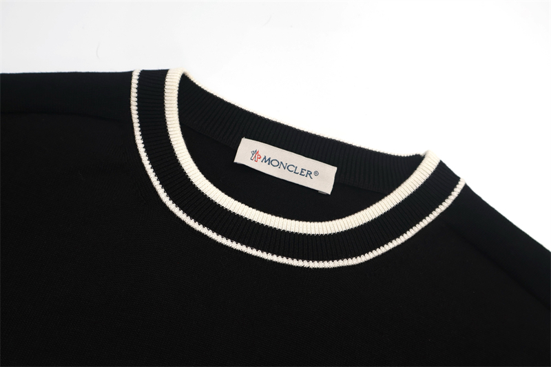Moncler 몽클레어 로고 와펜 캐주얼 니트 스웨터 레플리카 16번 이미지 - 의류 | 세미샵 레플리카 사이트