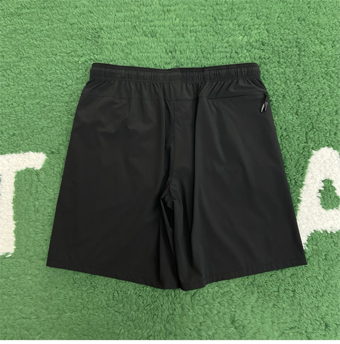 Moncler 몽클레어 로고 패치 바이스트레치 나일론 숏 팬츠 레플리카 6번 이미지 - 의류 | 세미샵 레플리카 사이트