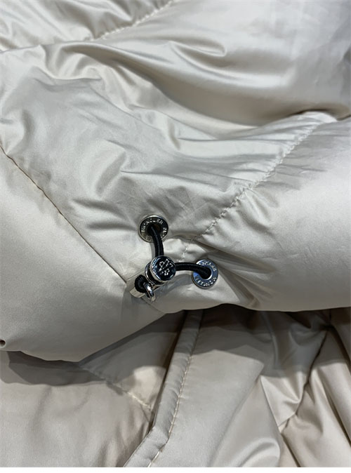 Moncler 몽클레어 리슬러 Risler 패딩 다운 자켓 3컬러 레플리카 16번 이미지 - 의류 | 세미샵 레플리카 사이트